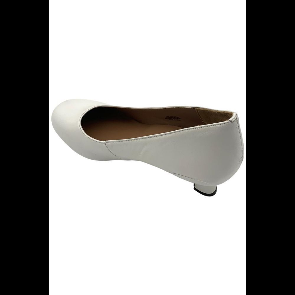 Array Women's Flatter Heel White - Medium - image 3